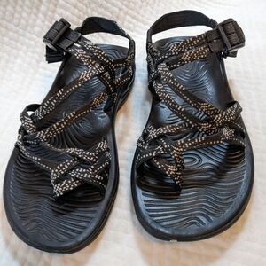 Chaco Z X2 Women’s Size 7 Black & White Adjustable Strap Classic Sandals